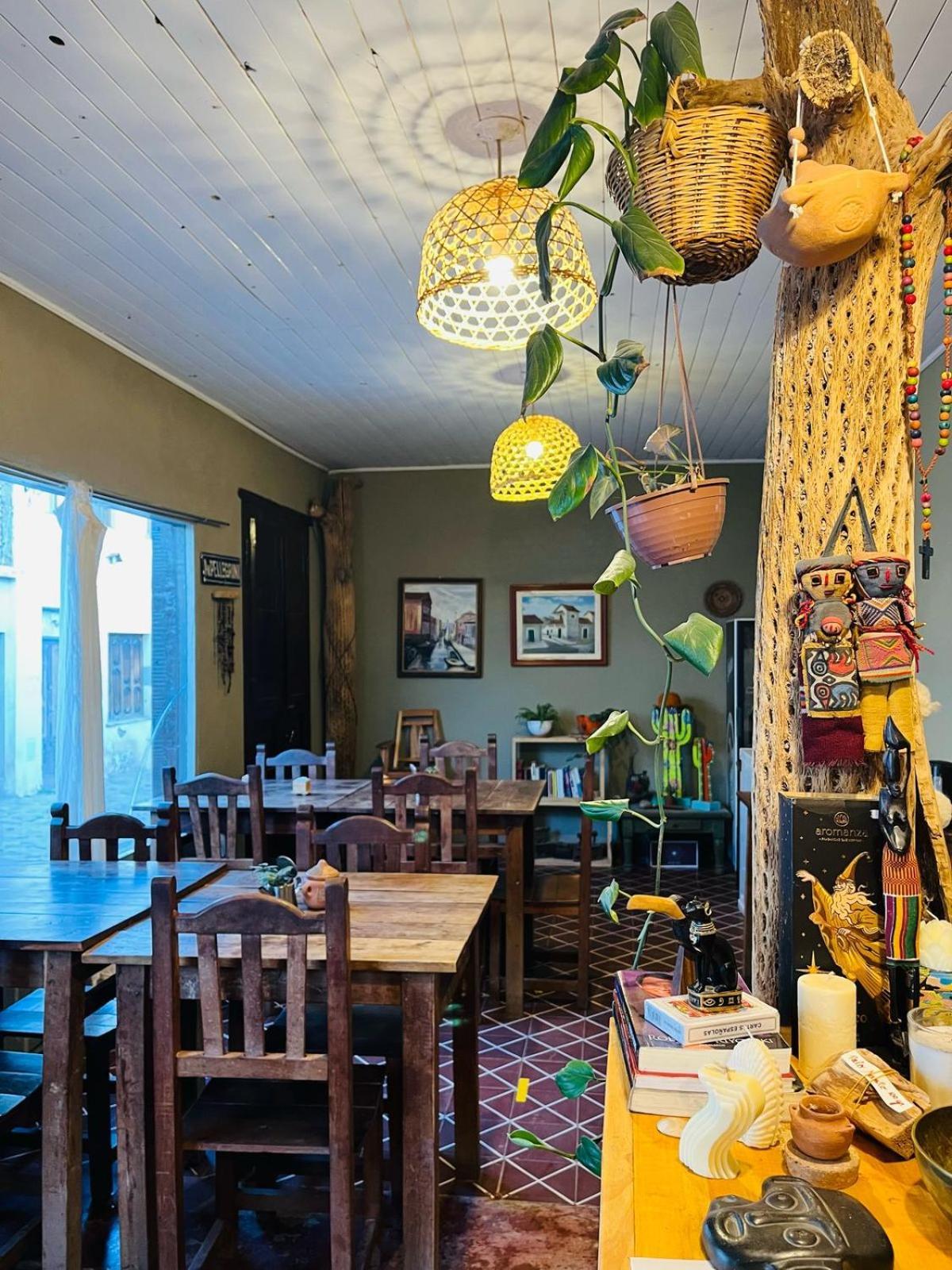Casa Puna Hostal & Cafe Humahuaca Exterior photo